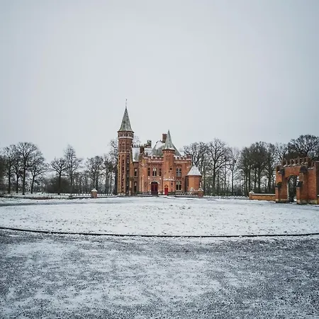 Castle Ten Berghe Chateau Brujas