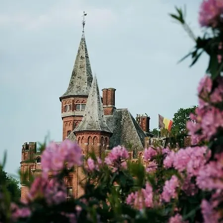 Castle Ten Berghe Chateau Bed and breakfast