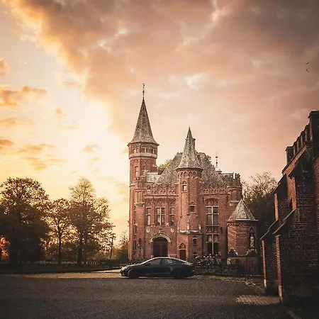 Castle Ten Berghe Chateau Bed and breakfast *