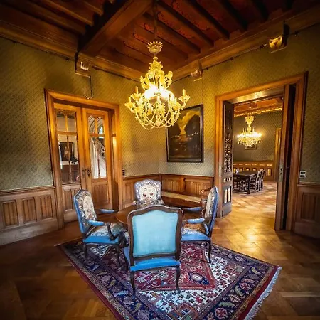 Castle Ten Berghe Chateau Bed and breakfast