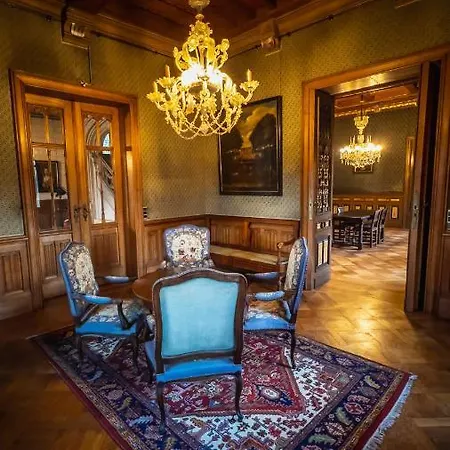 Castle Ten Berghe Chateau Panzió